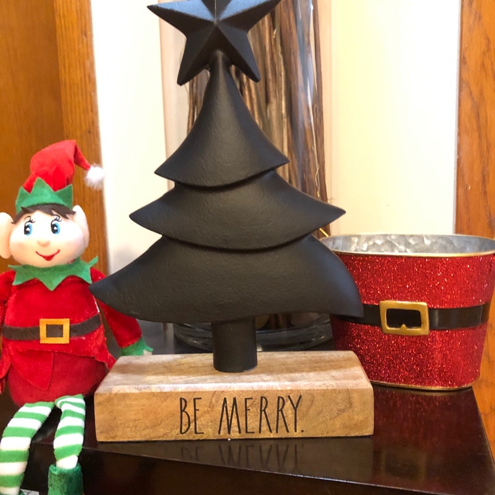 Rae Dunn”BE MERRY” black tree